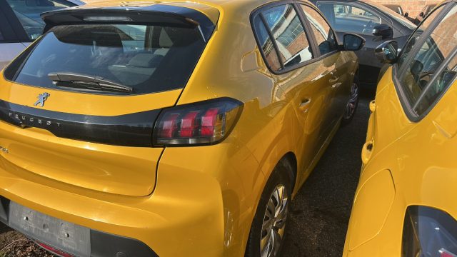 PEUGEOT 208 usata, con Airbag laterali