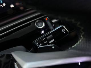 PEUGEOT 3008 usata, con Portellone posteriore elettrico