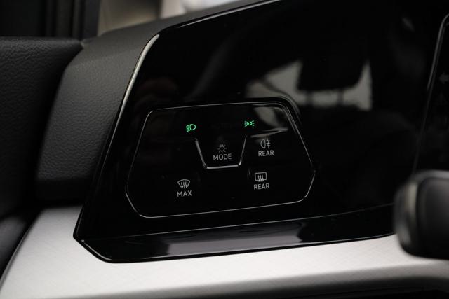 VOLKSWAGEN Golf usata, con Supporto lombare
