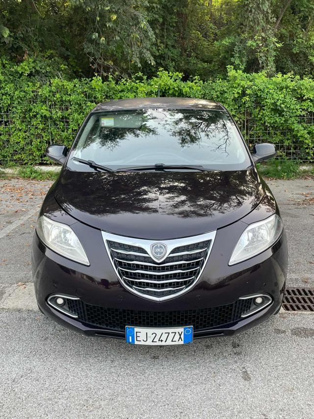 LANCIA Ypsilon usata, con Airbag