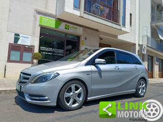 MERCEDES-BENZ B 200 usata, con Luci diurne LED
