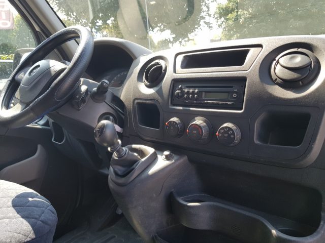 OPEL Movano usata, con Autoradio