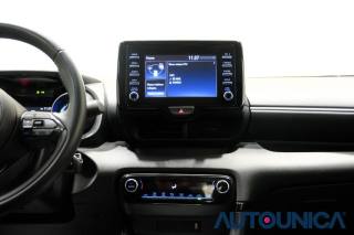 TOYOTA Yaris usata, con Airbag testa