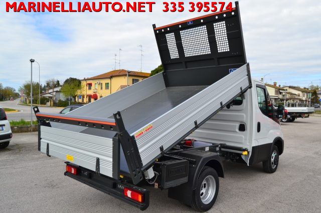 IVECO Daily usata, con Fendinebbia