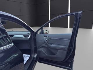 RENAULT Captur usata, con Bracciolo