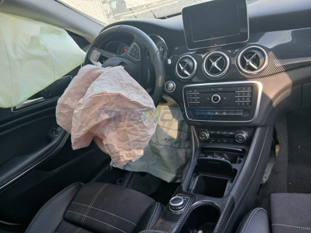 MERCEDES-BENZ CLA 200 usata, con Cerchi in lega