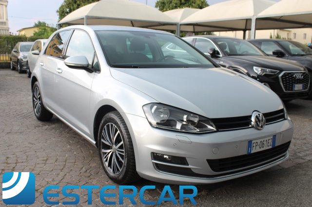 VOLKSWAGEN Golf usata, con Autoradio