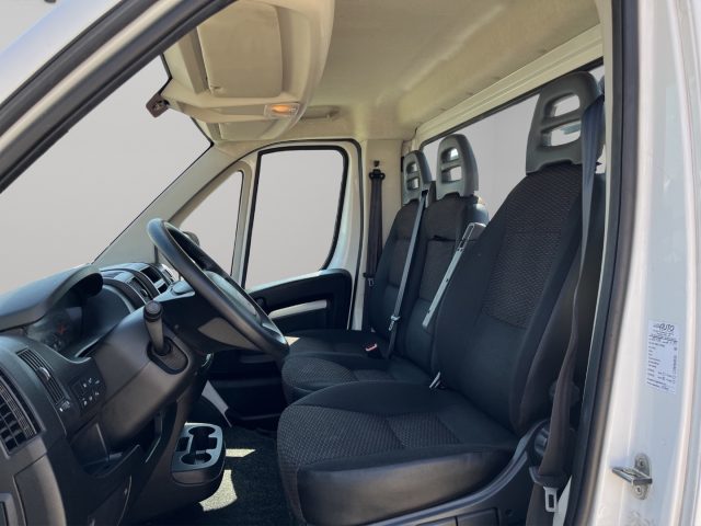 PEUGEOT Boxer usata, con Servosterzo