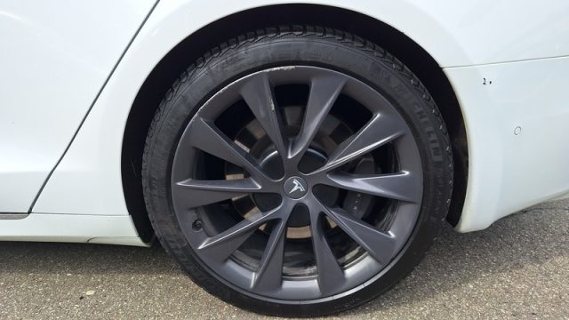 TESLA Model S usata, con Boardcomputer