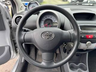 TOYOTA Aygo usata, con Chiusura centralizzata