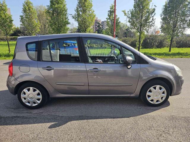RENAULT Grand Modus usata, con Autoradio