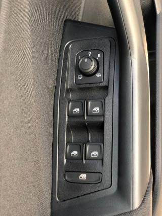 VOLKSWAGEN T-Roc usata, con Touch screen