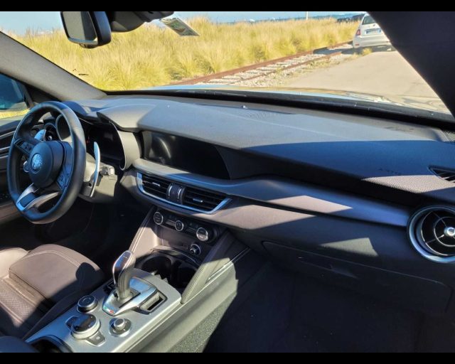 ALFA ROMEO Stelvio usata, con Volante in pelle