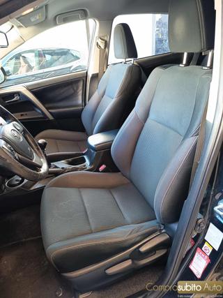 TOYOTA RAV 4 MY23 usata, con ESP