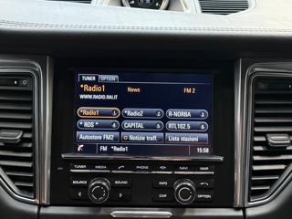 PORSCHE Macan usata, con Park Distance Control
