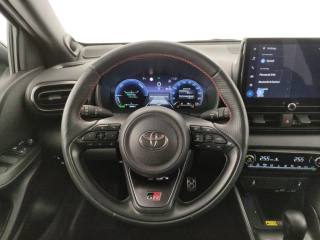TOYOTA Yaris usata, con Cruise Control