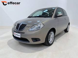 LANCIA Ypsilon 1.2 Versus NEOPATENTATI