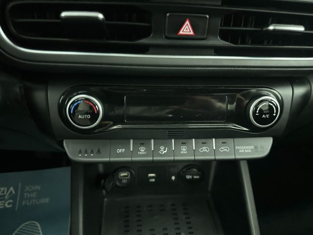 HYUNDAI Kona usata, con Volante multifunzione