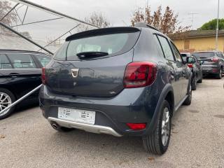 DACIA Sandero usata, con Autoradio