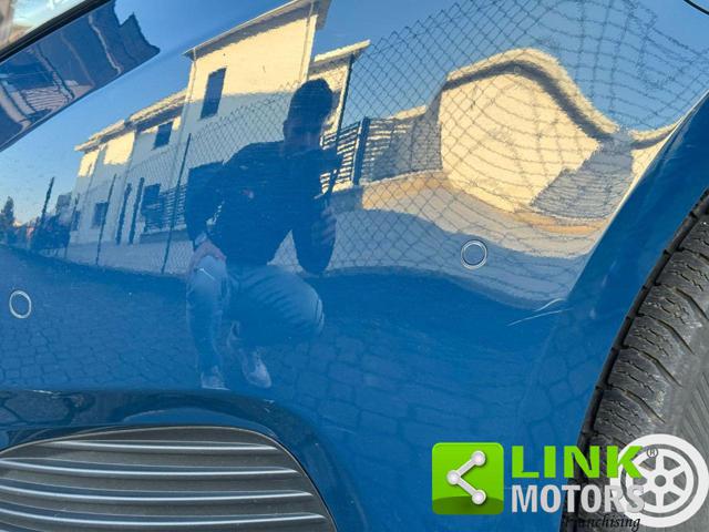 MERCEDES-BENZ V 200 usata, con Controllo automatico clima