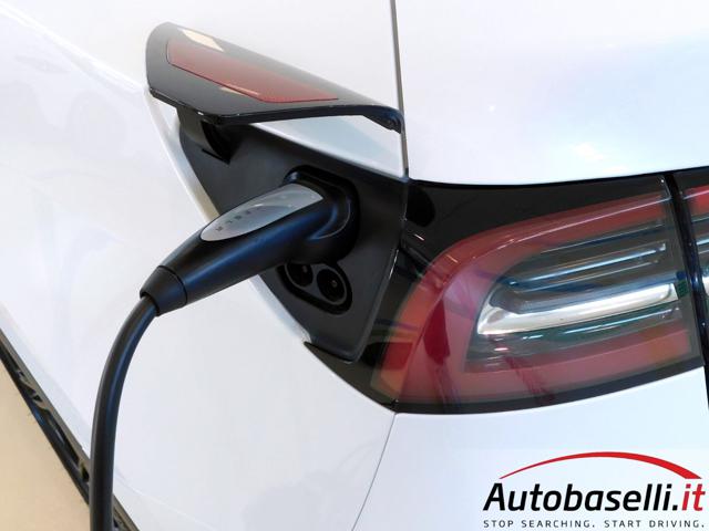 TESLA Model Y usata, con Isofix