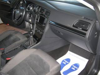 VOLKSWAGEN Golf usata, con Autoradio