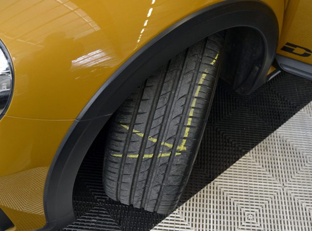 VOLKSWAGEN Maggiolino usata, con Fari LED