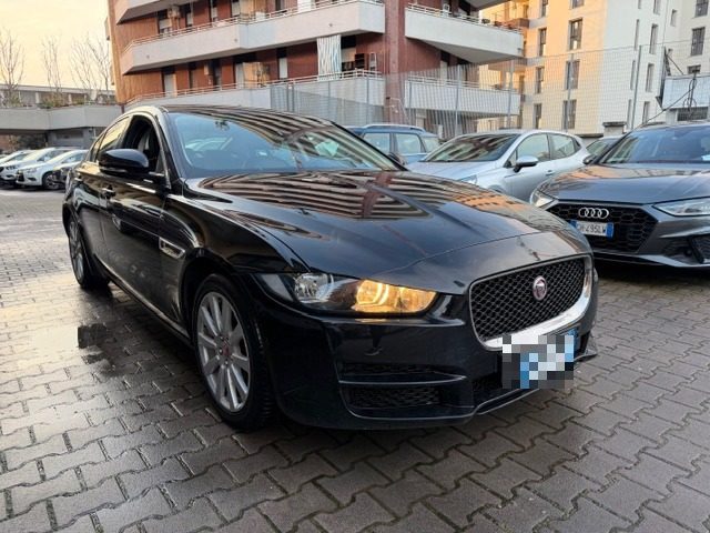 JAGUAR XE usata, con Airbag