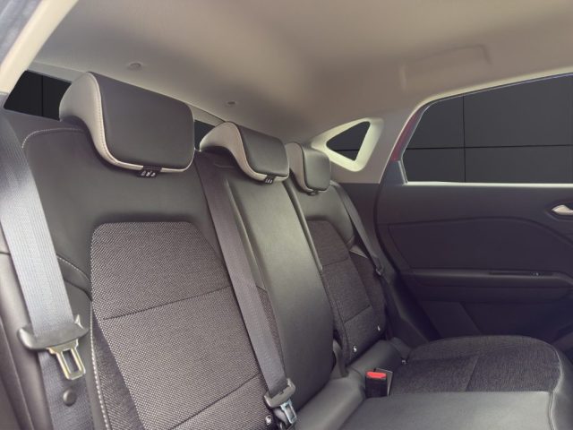 RENAULT Captur usata, con Volante multifunzione