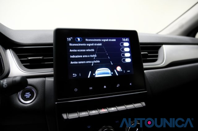 RENAULT Captur usata, con Specchietti laterali elettrici