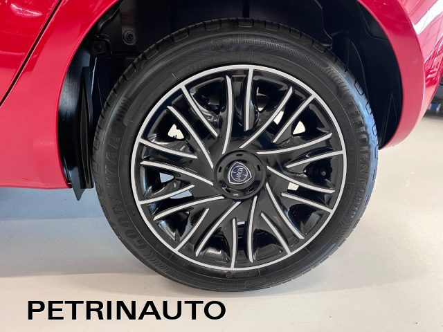 LANCIA Ypsilon usata, con Apple CarPlay