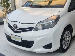 TOYOTA Yaris usata, con Airbag