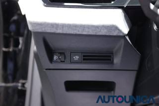 PEUGEOT 3008 usata, con Sensori di parcheggio posteriori