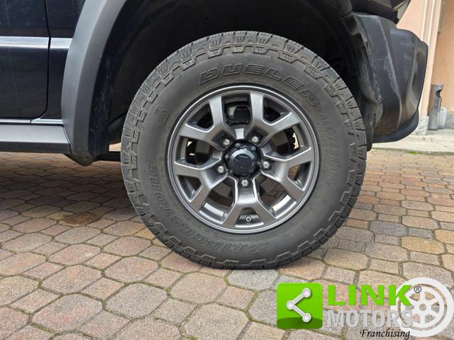 SUZUKI Jimny usata, con Sistema di avviso di distanza