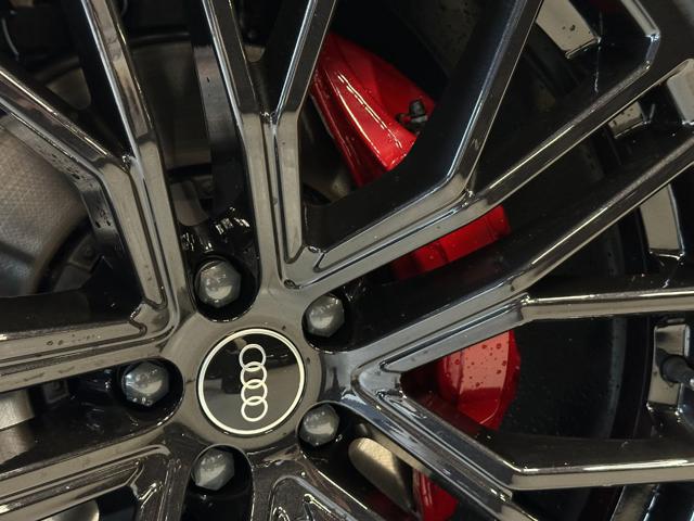 AUDI Q8 usata, con Controllo automatico clima