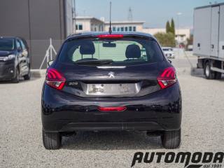 PEUGEOT 208 usata, con Autoradio