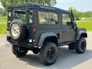 LAND ROVER Defender usata 5