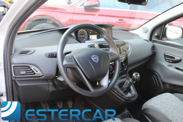 LANCIA Ypsilon usata, con Airbag laterali