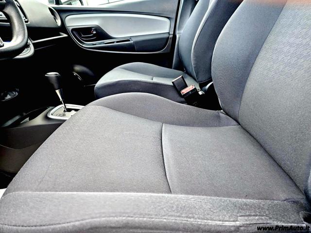 TOYOTA Yaris usata, con Fendinebbia
