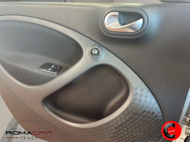 SMART ForFour usata, con USB