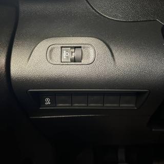 PEUGEOT Partner usata, con Sensori di parcheggio posteriori