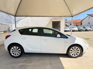 OPEL Astra usata, con Cerchi in lega