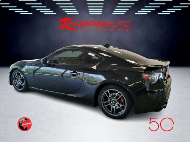 TOYOTA GT86 usata 11