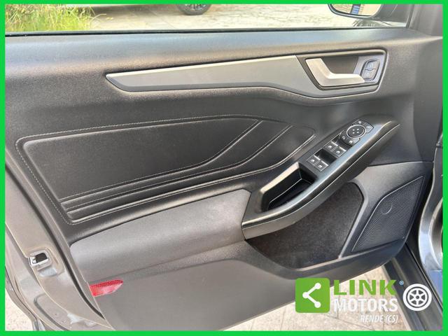 FORD Focus usata, con USB