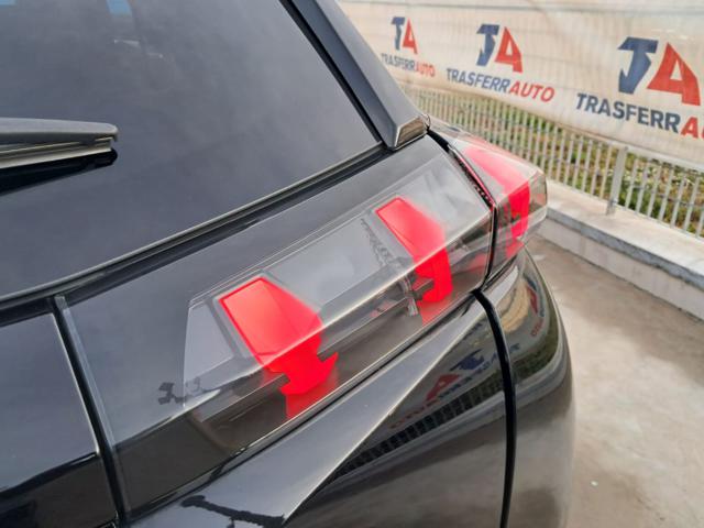 PEUGEOT 2008 usata, con Airbag testa
