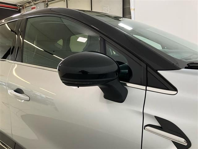 RENAULT Captur usata, con Sensori di parcheggio anteriori