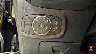 FORD Fiesta usata, con Park Distance Control