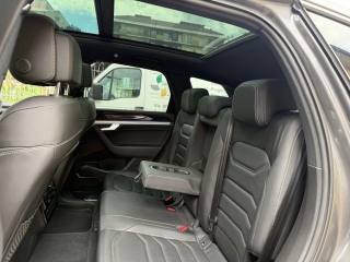 VOLKSWAGEN Touareg usata, con Interni in pelle