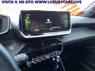 PEUGEOT 2008 usata, con Touch screen