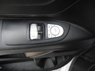 MERCEDES-BENZ Vito usata, con Luce d